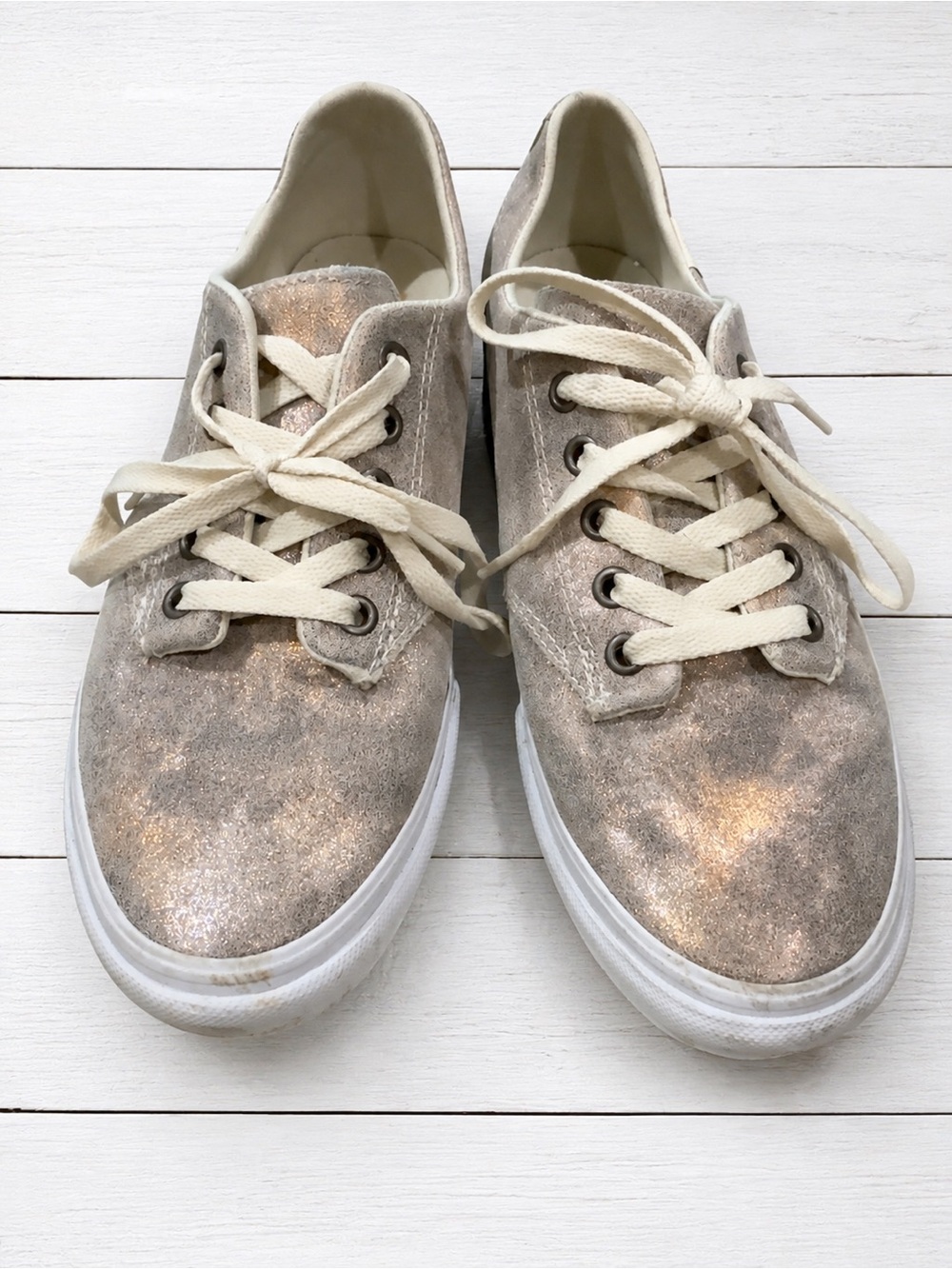 Vans ladies tennis shoes size 9